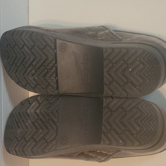 Dansko size 37 clogs - Picture 7 of 12
